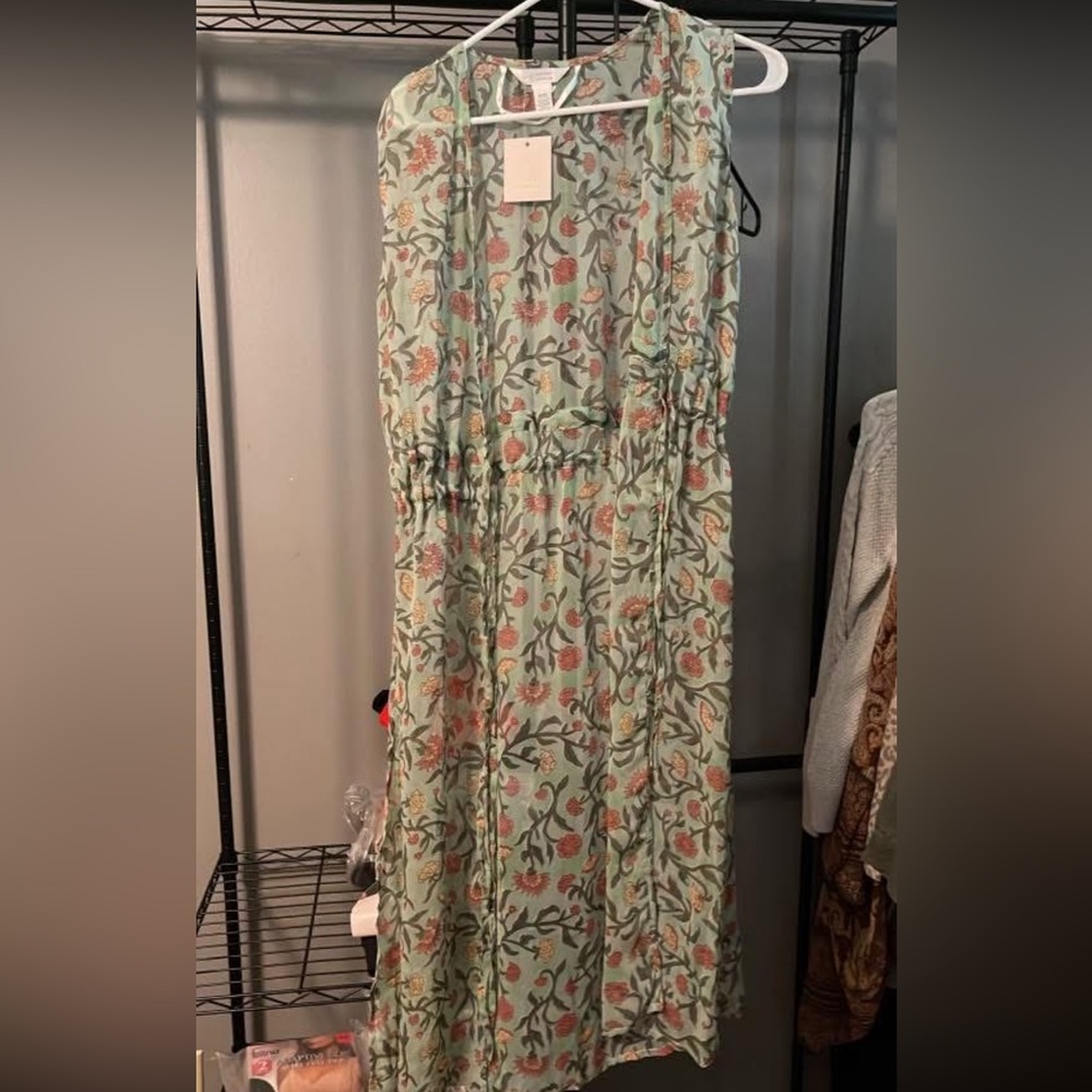 9 LC Lauren Conrad Floral Sheer Kimono